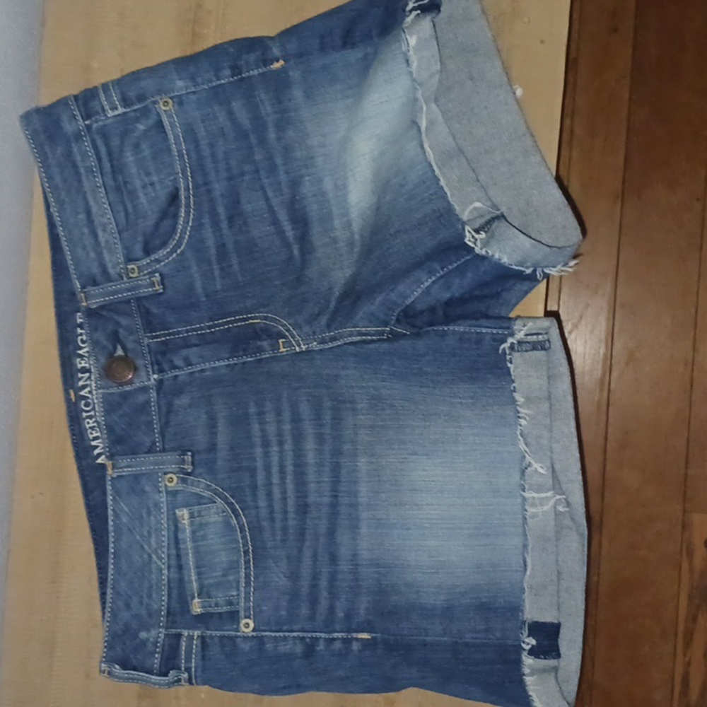 AE stretch jean shorts size 10